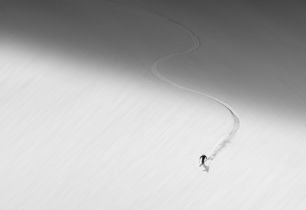 Photograph Abolfazl Jabraeili Skier on One Eyeland